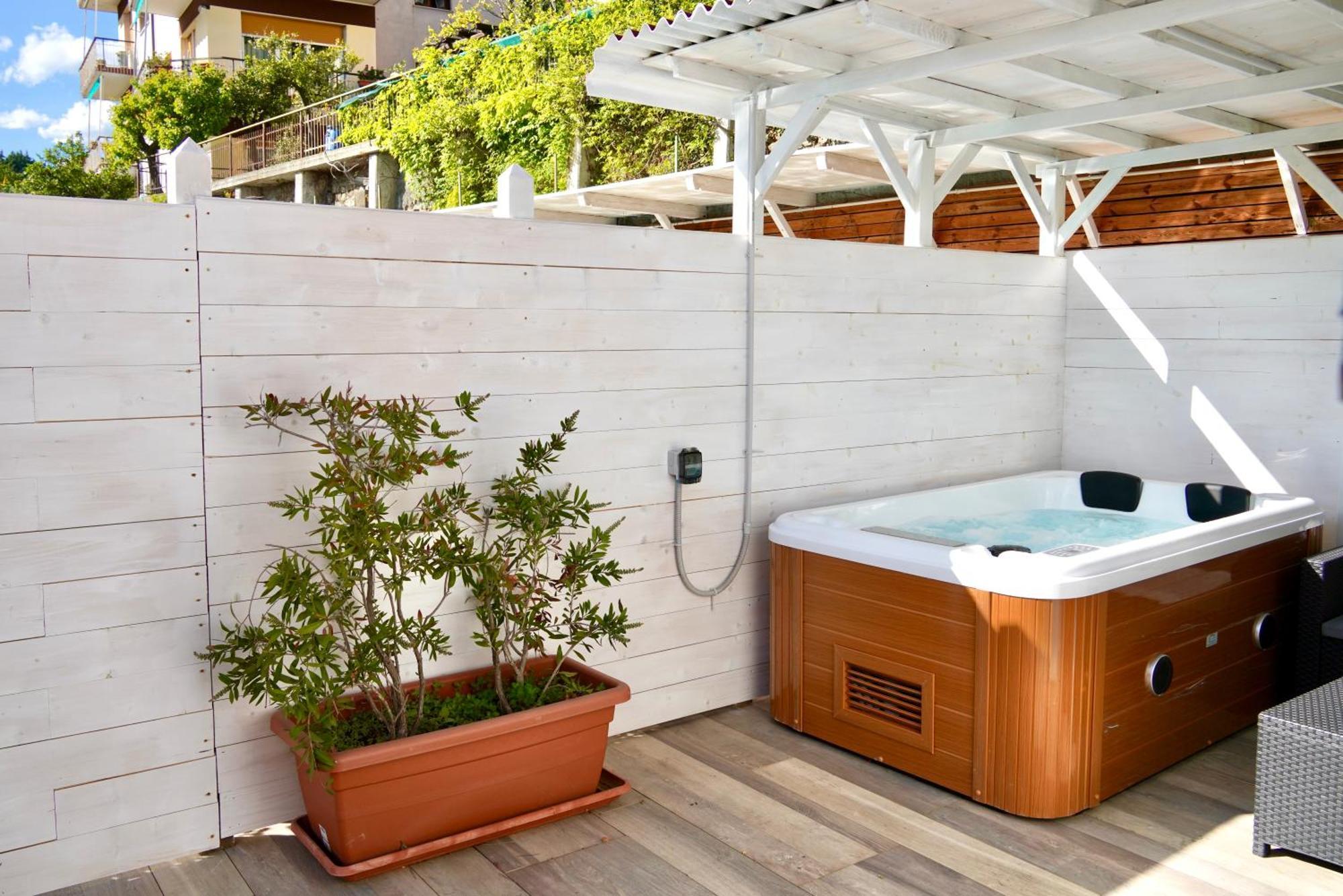 Hotel Starsbox Jacuzzi Privata E Piscina Vista Mare Celle Ligure Esterno foto